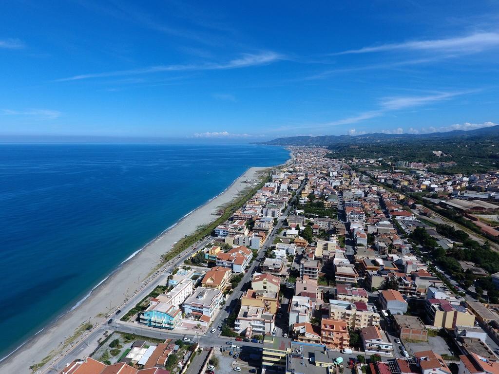 La Baia Di Ulisse Villa Venetico Luaran gambar